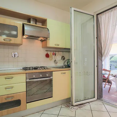 Casa Carlotta-appartamento Entroterra Cinque Terre-