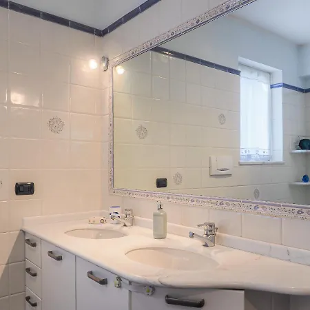 Casa Carlotta-appartamento Entroterra Cinque Terre- *